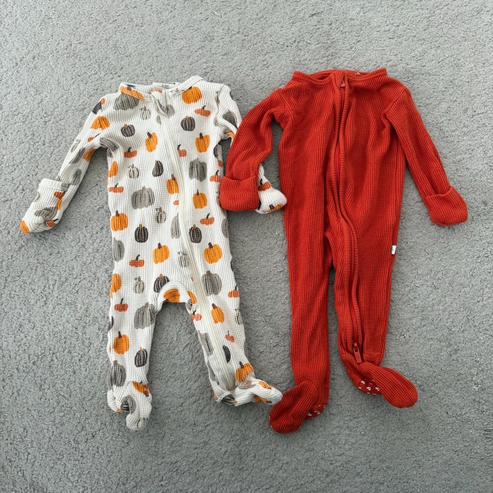 Spearmint love & Posh Peanut onesies 0-3M - Orange Pumpkin Print & Rust